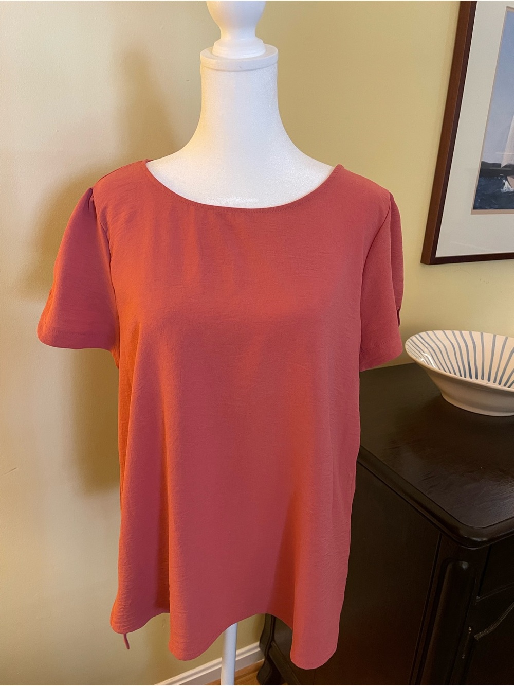 Short-Sleeve Scoop Neck Blouse in Blush